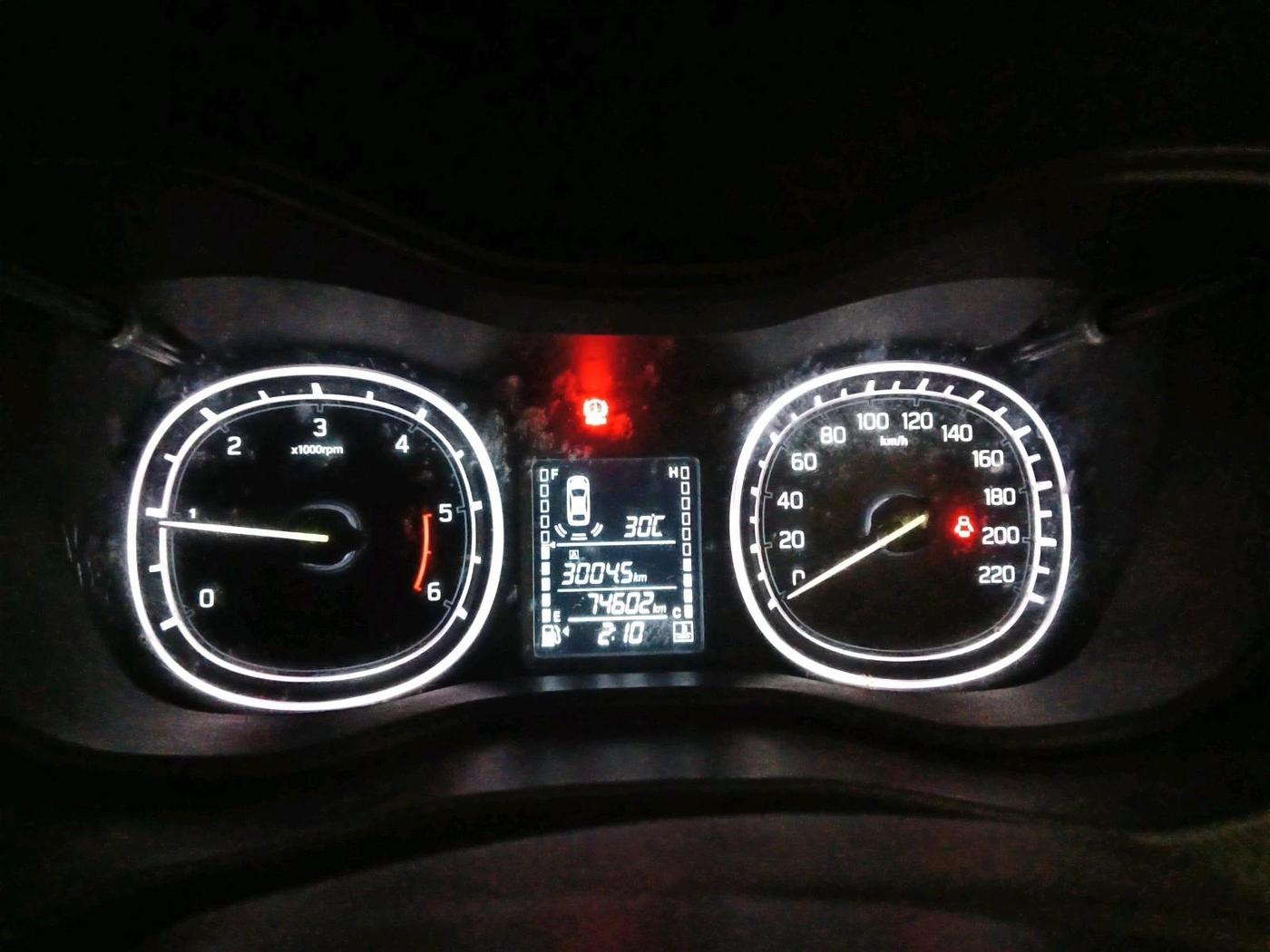 2016 Maruti Vitara Brezza ZDI PLUS, Diesel, Manual, 74,602 km, interior
