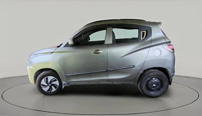 2016 Mahindra Kuv100 K2 6 STR, Petrol, Manual, 42,948 km, exterior