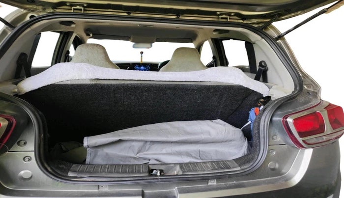 2016 Mahindra Kuv100 K2 6 STR, Petrol, Manual, 42,948 km, exterior