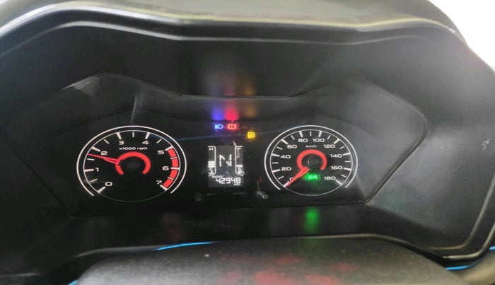 2016 Mahindra Kuv100 K2 6 STR, Petrol, Manual, 42,948 km, interior