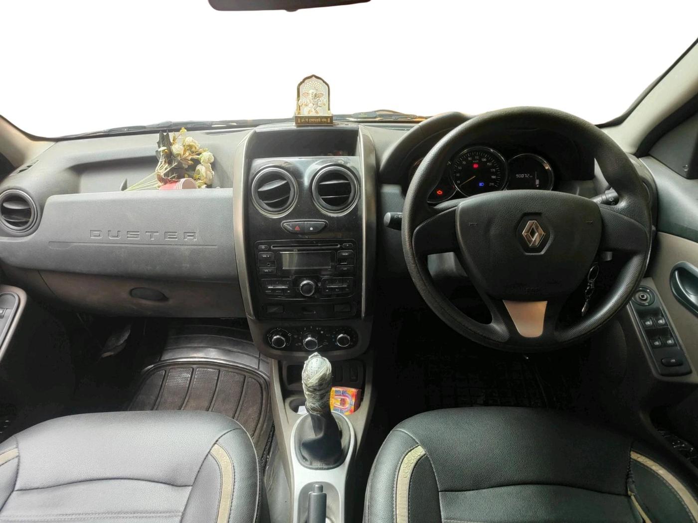 2016 Renault Duster RXL PETROL, Petrol, Manual, 90,107 km, interior