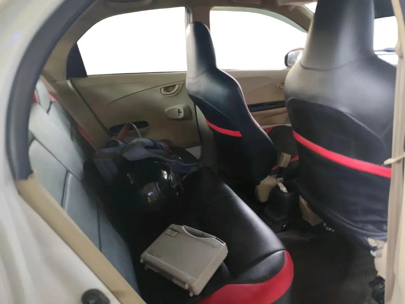 2016 Honda Brio S MT, Petrol, Manual, 20,441 km, interior