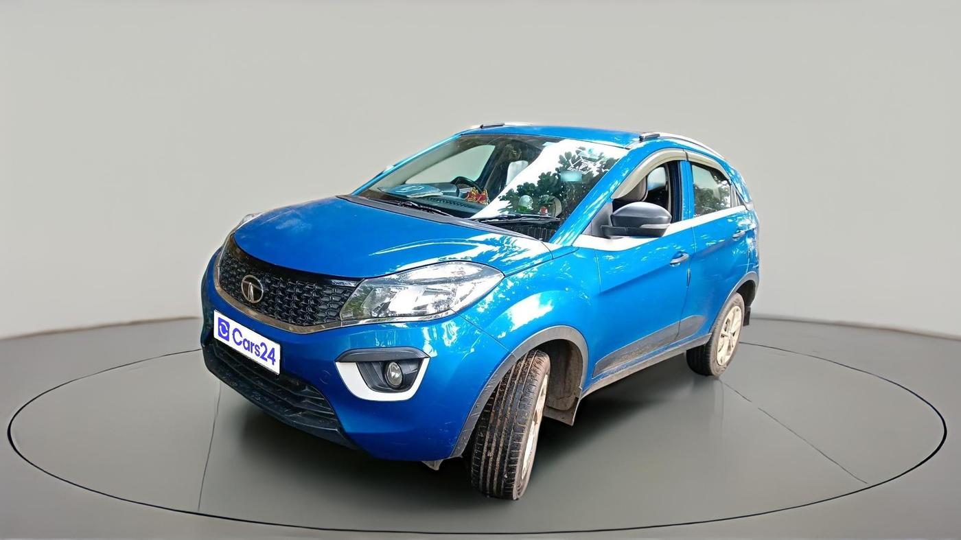 2018 Tata NEXON XM PETROL, Petrol, Manual, 2,11,975 km, exterior