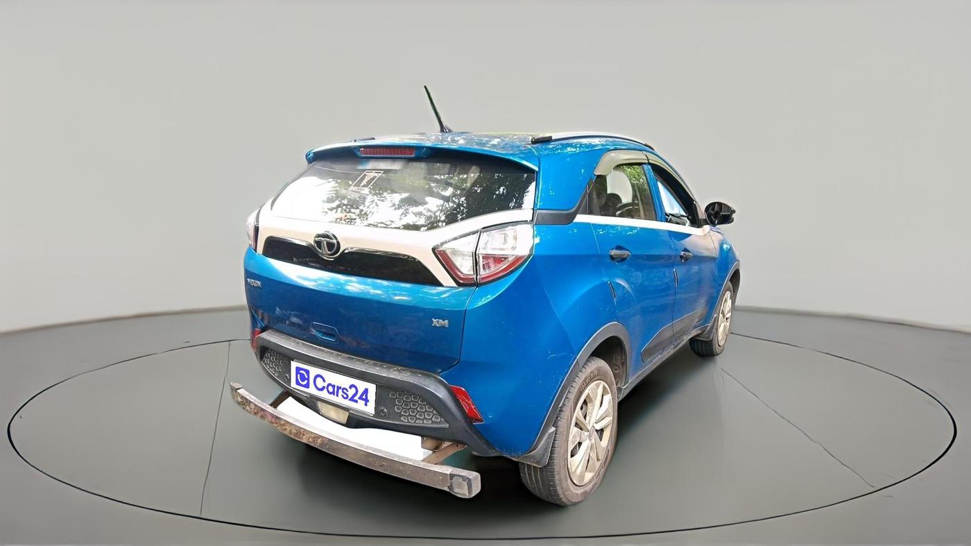 2018 Tata NEXON XM PETROL, Petrol, Manual, 2,11,975 km, exterior