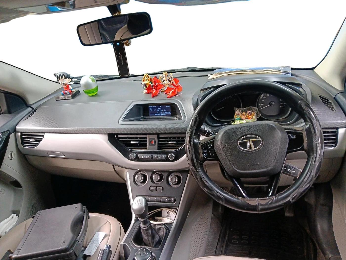 2018 Tata NEXON XM PETROL, Petrol, Manual, 2,11,975 km, interior