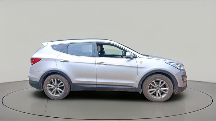 2015 Hyundai Santa Fe 2 WD, Diesel, Manual, 82,489 km, exterior