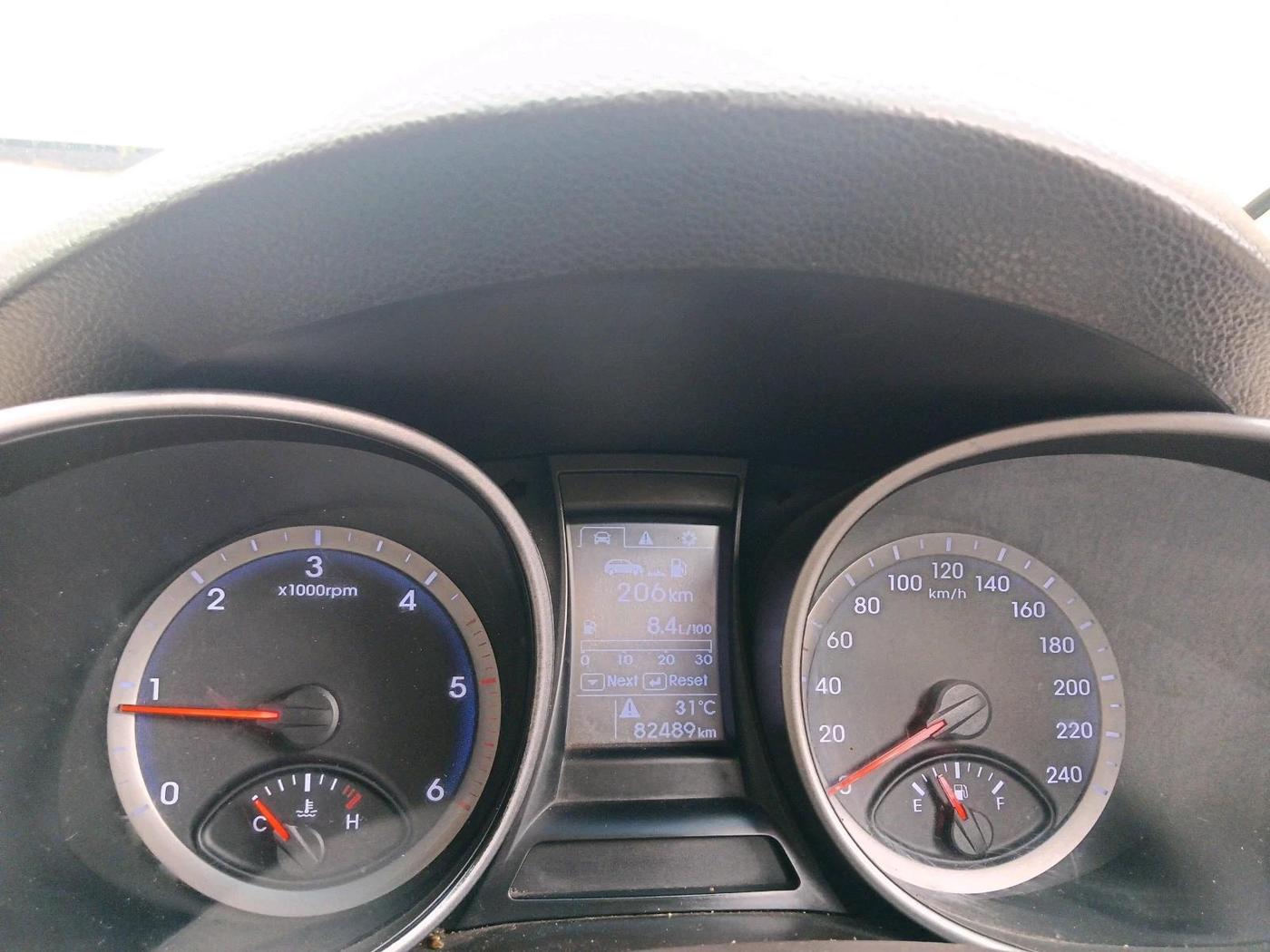 2015 Hyundai Santa Fe 2 WD, Diesel, Manual, 82,489 km, interior