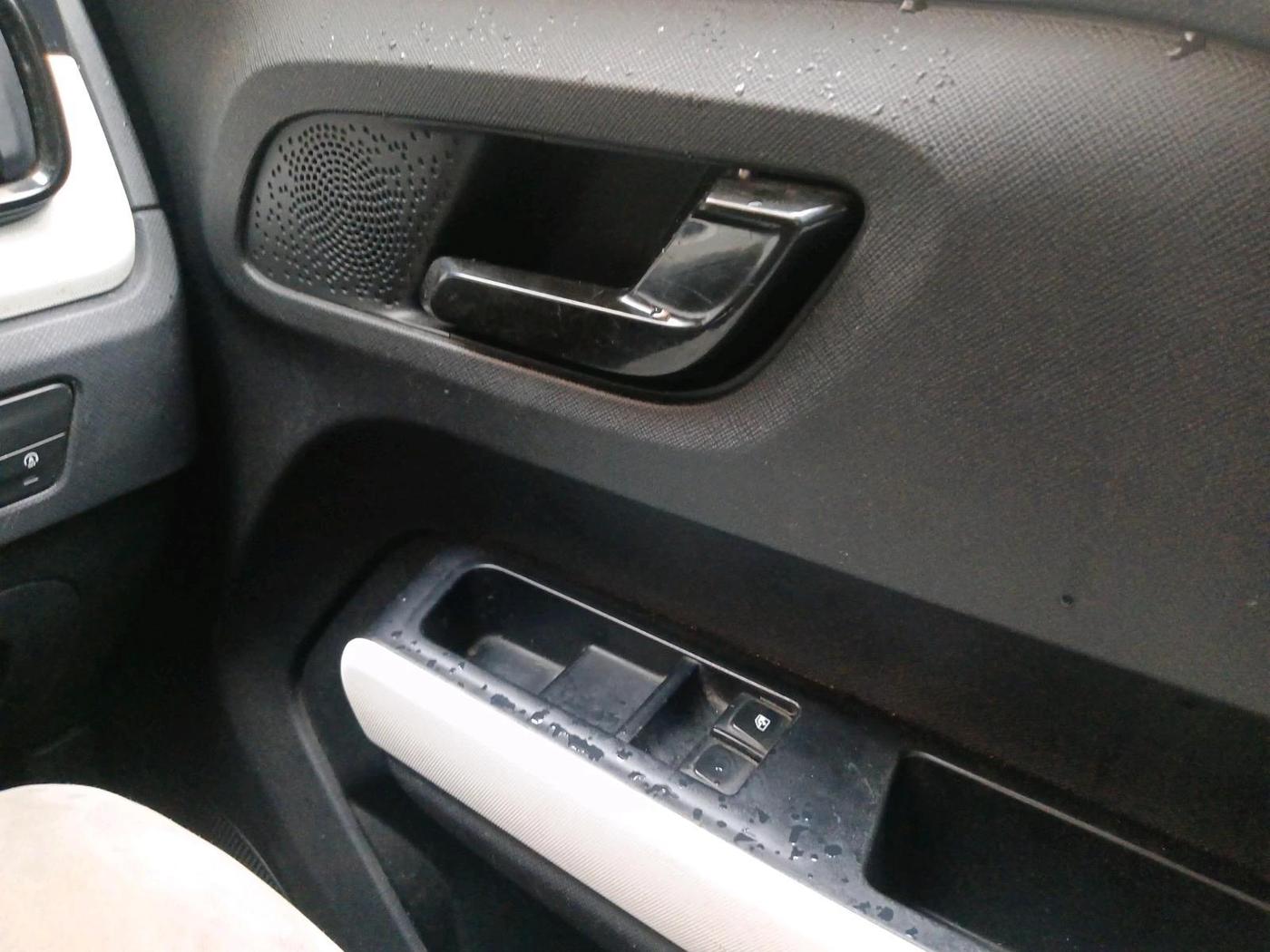 2022 Tata PUNCH PURE MT, Petrol, Manual, 25,265 km, interior