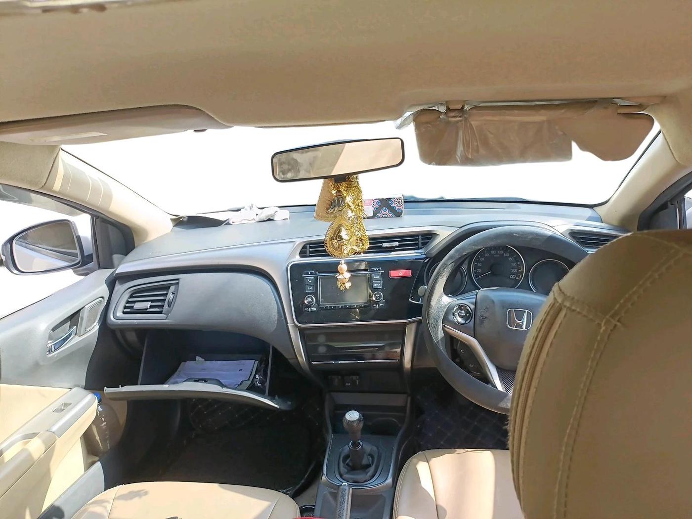 2015 Honda City 1.5L I-VTEC V MT, Petrol, Manual, 65,333 km, interior