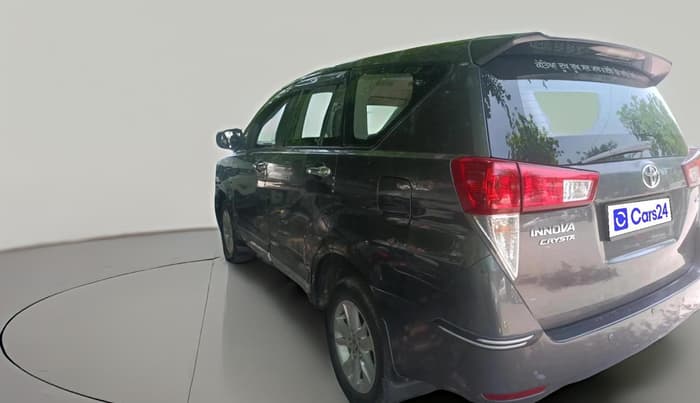 2017 Toyota Innova Crysta 2.4 G 7 STR, Diesel, Manual, 2,46,333 km, exterior