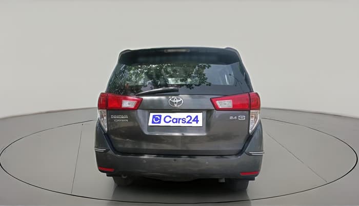 2017 Toyota Innova Crysta 2.4 G 7 STR, Diesel, Manual, 2,46,333 km, exterior