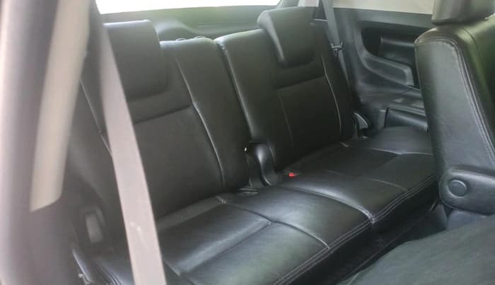2017 Toyota Innova Crysta 2.4 G 7 STR, Diesel, Manual, 2,46,333 km, interior