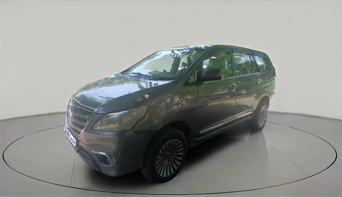 2012 Toyota Innova 2.5 GX 8 STR, Diesel, Manual, 1,87,729 km, exterior