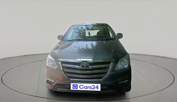 2012 Toyota Innova 2.5 GX 8 STR, Diesel, Manual, 1,87,729 km, exterior