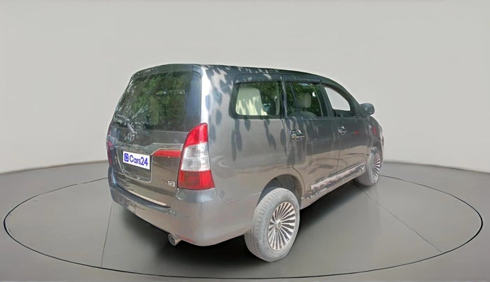 2012 Toyota Innova 2.5 GX 8 STR, Diesel, Manual, 1,87,729 km, exterior