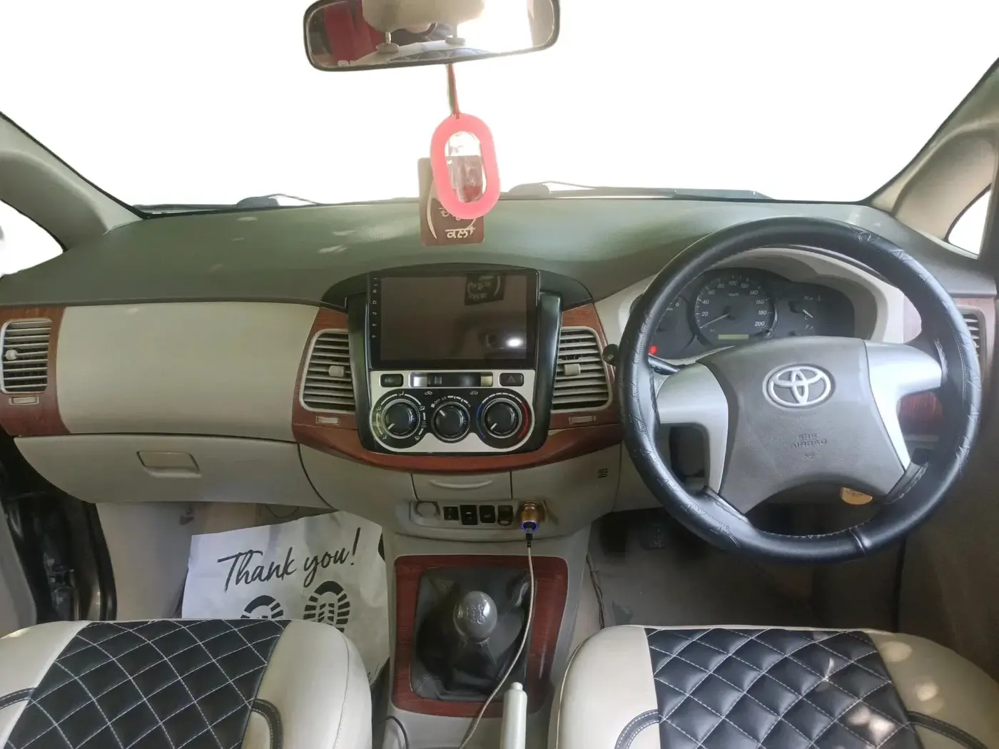 2012 Toyota Innova 2.5 GX 8 STR, Diesel, Manual, 1,87,729 km, interior