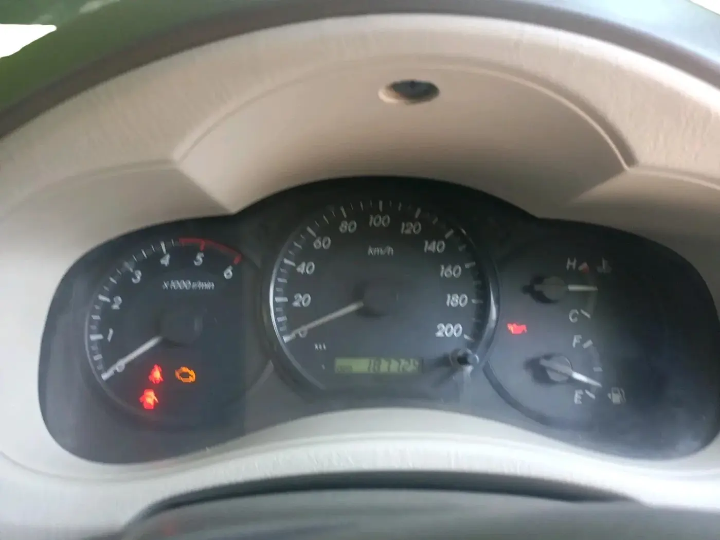 2012 Toyota Innova 2.5 GX 8 STR, Diesel, Manual, 1,87,729 km, interior