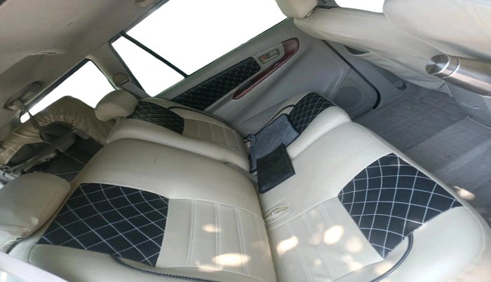 2012 Toyota Innova 2.5 GX 8 STR, Diesel, Manual, 1,87,729 km, interior