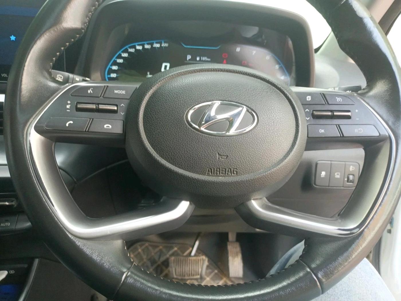 2023 Hyundai NEW I20 ASTA (O) 1.2 AT, Petrol, Automatic, 80,693 km, interior