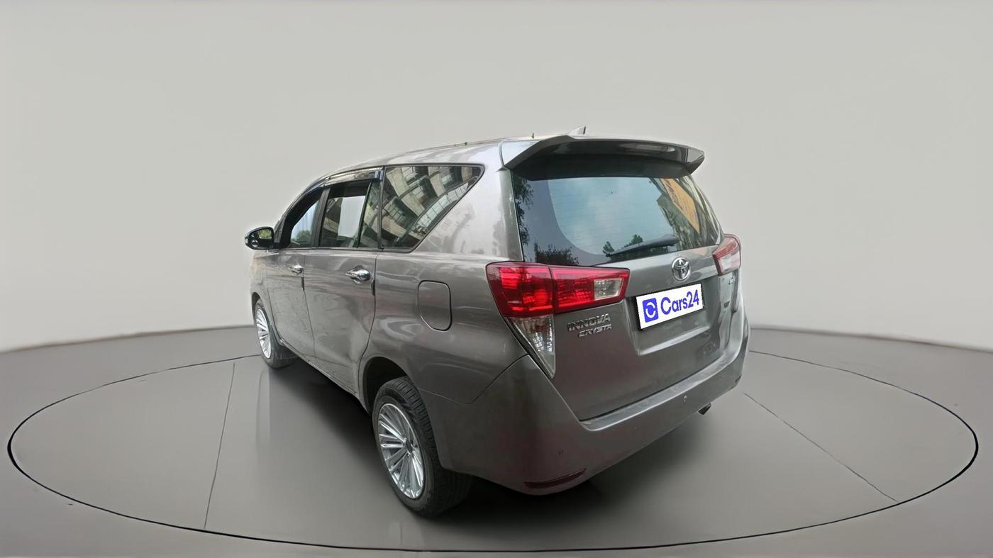 2020 Toyota Innova Crysta 2.4 GX 7 STR, Diesel, Manual, 1,47,761 km, exterior