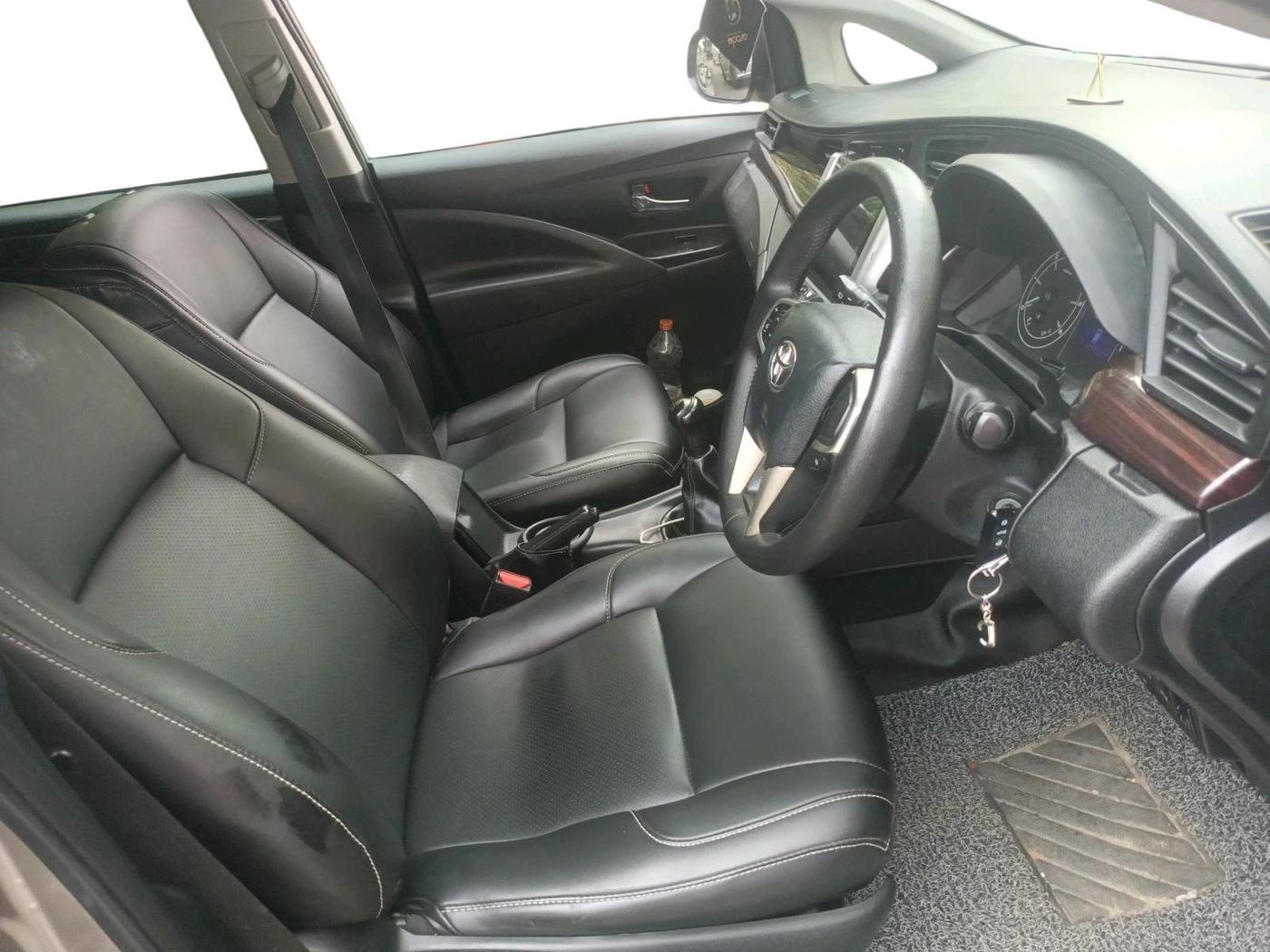 2020 Toyota Innova Crysta 2.4 GX 7 STR, Diesel, Manual, 1,47,761 km, interior