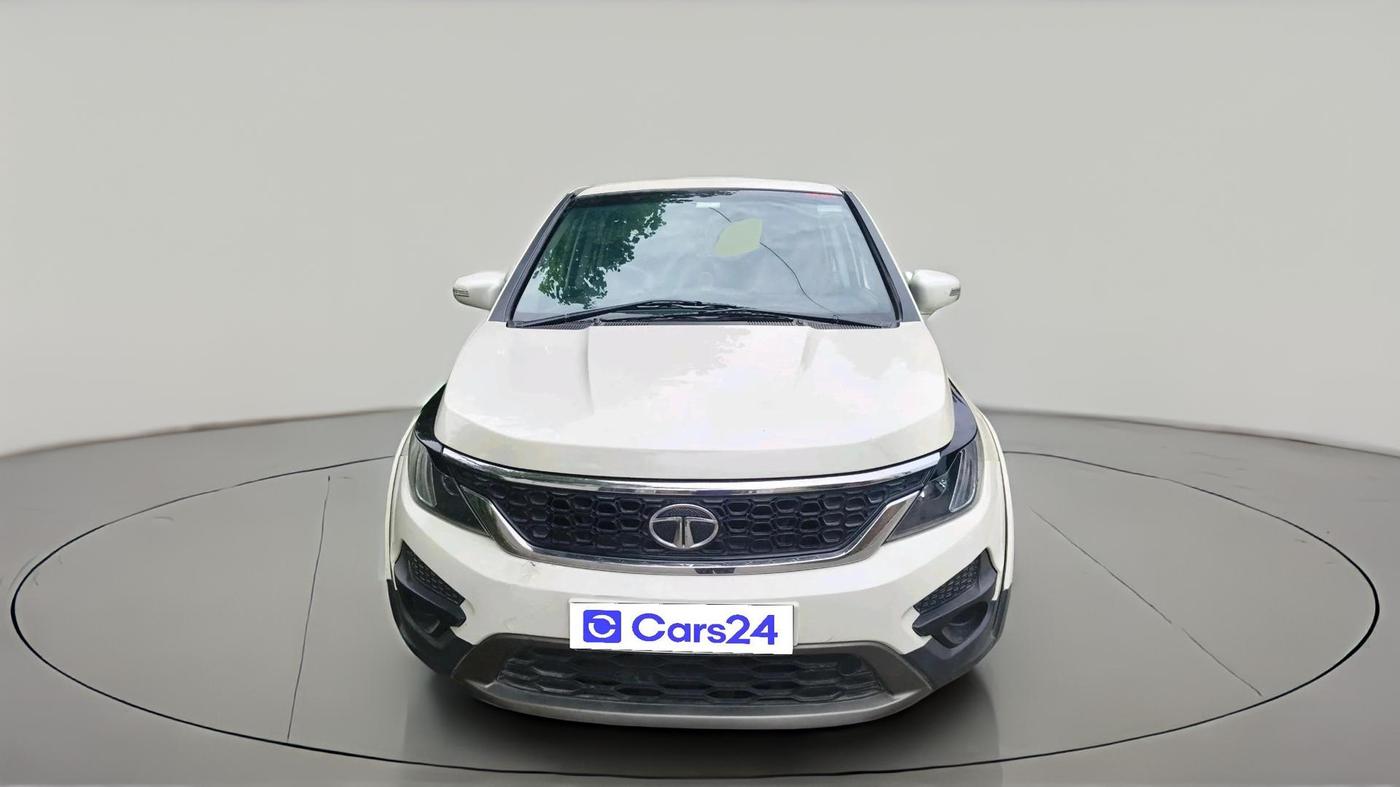 2017 Tata Hexa XM 4X2 7 STR, Diesel, Manual, 58,380 km, exterior