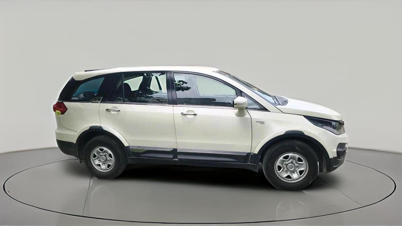 2017 Tata Hexa XM 4X2 7 STR, Diesel, Manual, 58,380 km, exterior