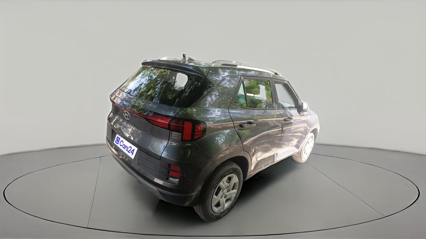 2022 Hyundai VENUE S 1.2, Petrol, Manual, 1,679 km, exterior
