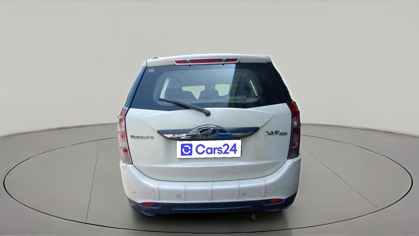 2016 Mahindra XUV500 W10, Diesel, Manual, 1,40,353 km, exterior