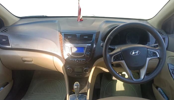 2014 Hyundai Verna FLUIDIC 1.6 CRDI SX AT, Diesel, Automatic, 1,09,466 km, interior