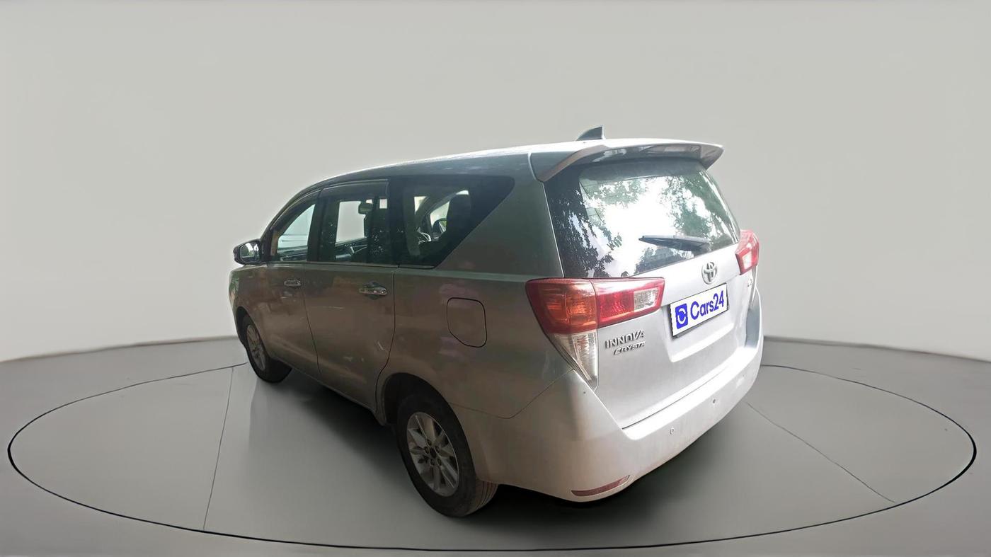 2017 Toyota Innova Crysta 2.4 GX 7 STR, Diesel, Manual, 1,23,059 km, exterior