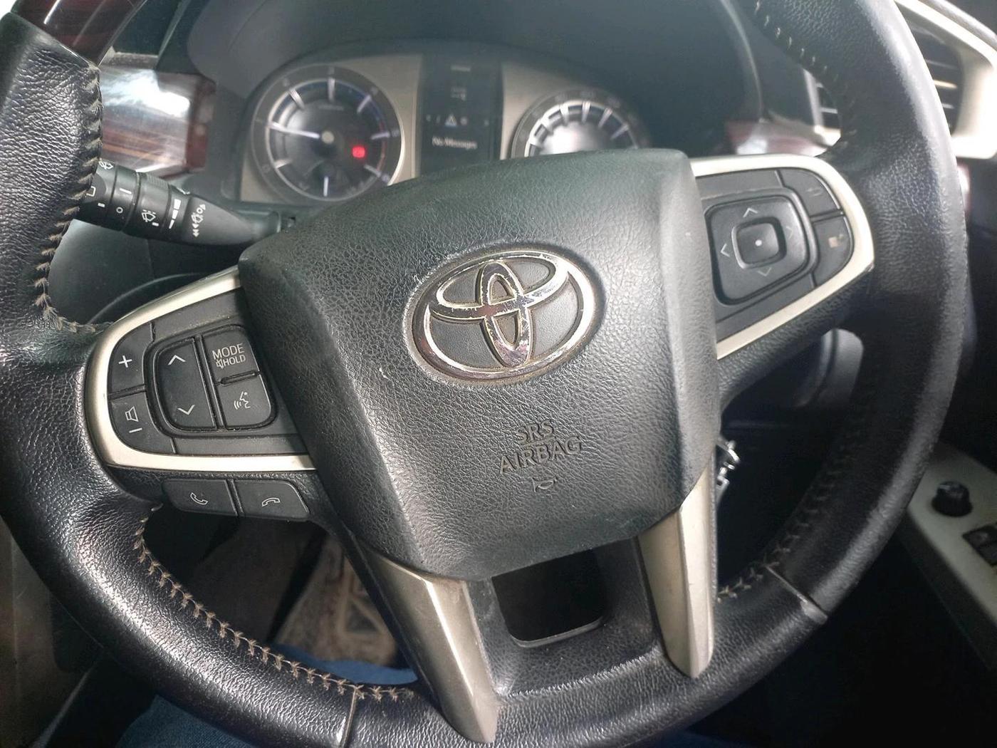 2017 Toyota Innova Crysta 2.4 GX 7 STR, Diesel, Manual, 1,23,059 km, interior