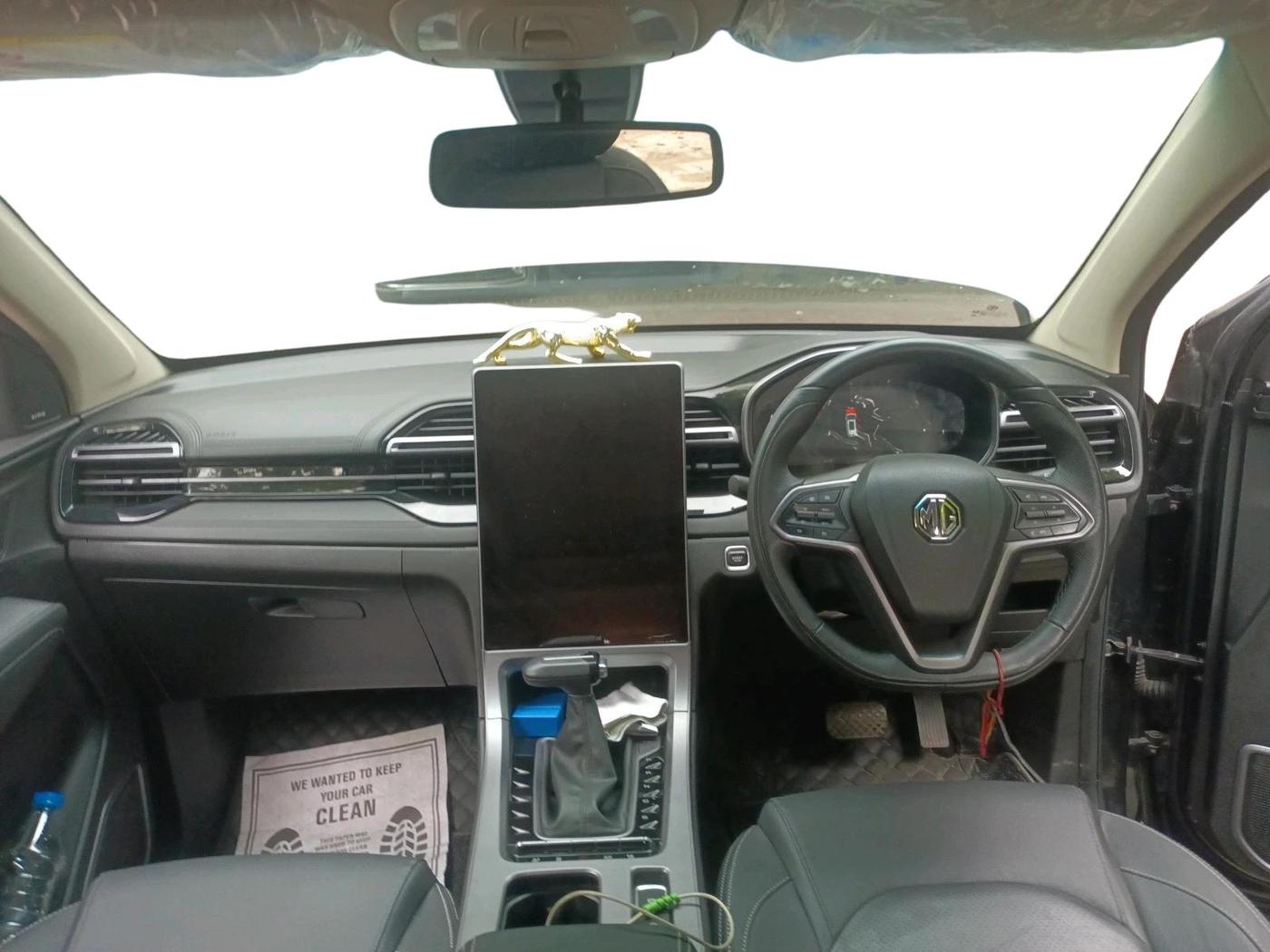 2024 MG HECTOR Sharp Pro Blackstorm 1.5 Turbo CVT, Petrol, Automatic, 5,486 km, interior