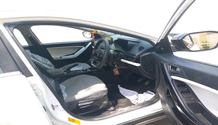 2025 Tata Curvv Pure Plus S 1.2 Petrol 6MT, Petrol, Manual, 2,018 km, interior