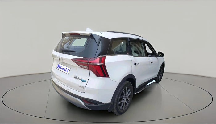 2023 Mahindra XUV700 AX 7 LUXURY D AT 7 STR, Diesel, Automatic, 44,992 km, exterior