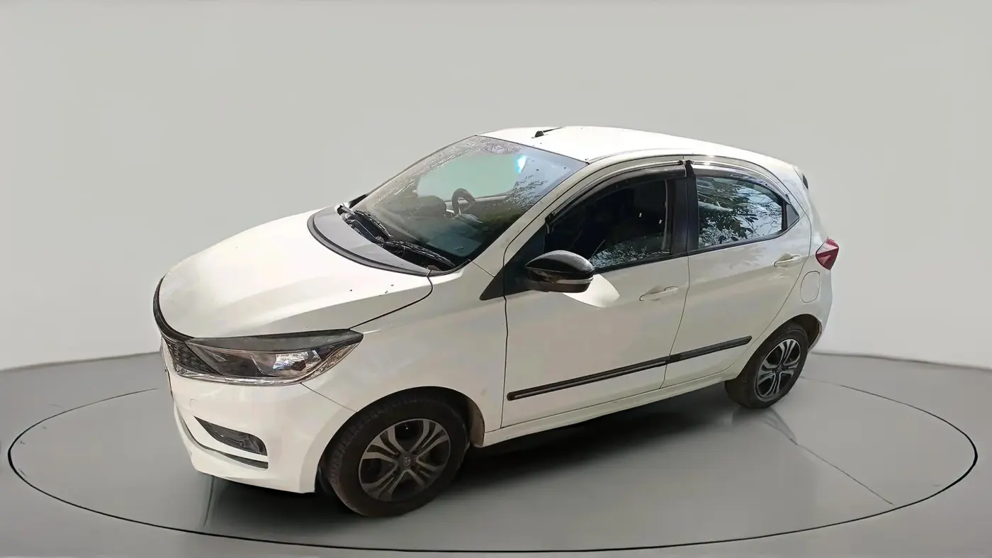 2023 Tata Tiago XT PETROL, Petrol, Manual, 53,209 km, exterior