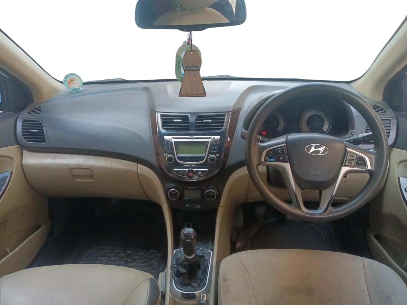 2012 Hyundai Verna FLUIDIC 1.6 CRDI SX, Diesel, Manual, 1,93,457 km, interior