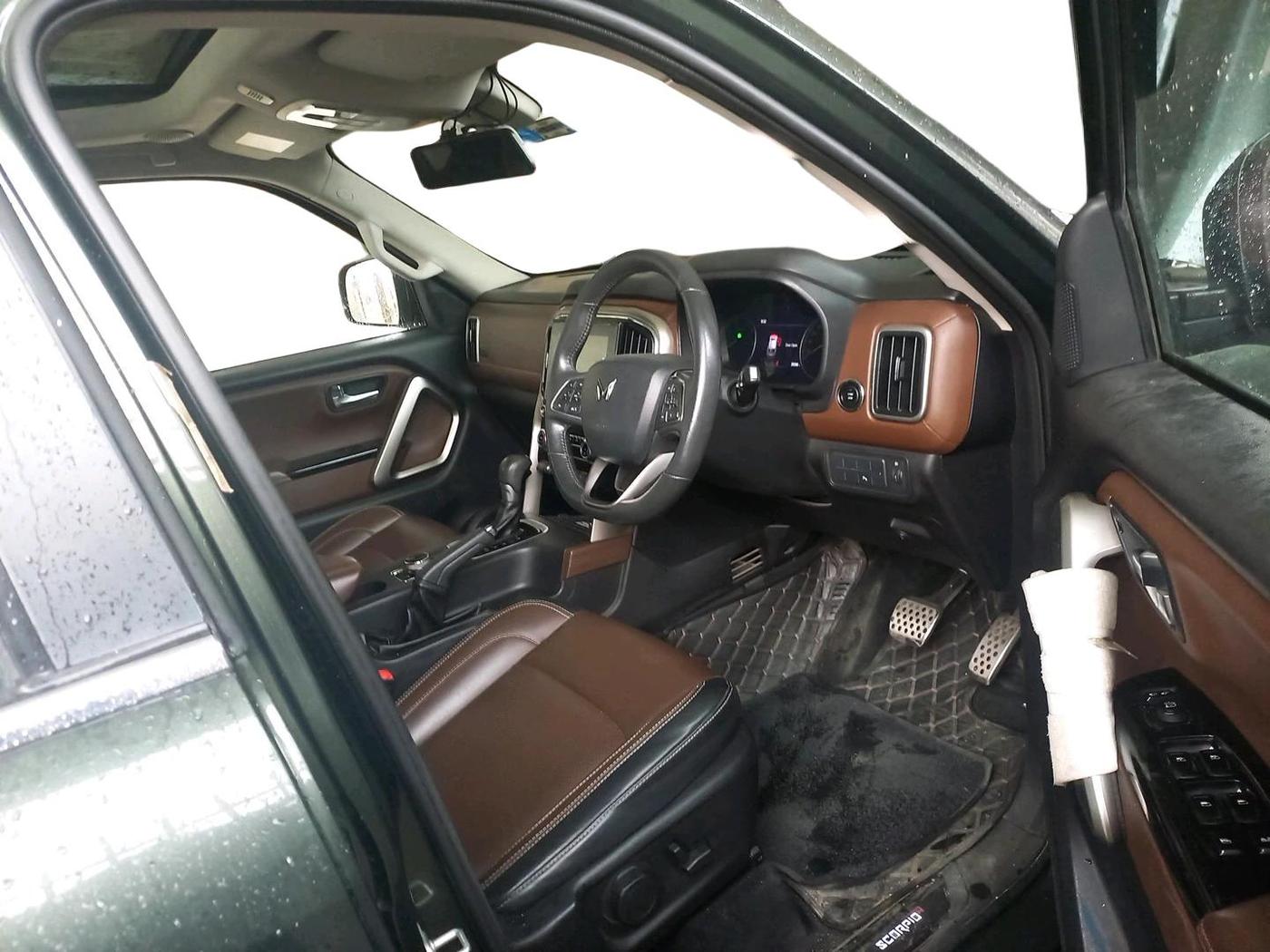2022 Mahindra SCORPIO-N Z8 L DIESEL AT 4WD 7 STR, Diesel, Automatic, 31,098 km, interior