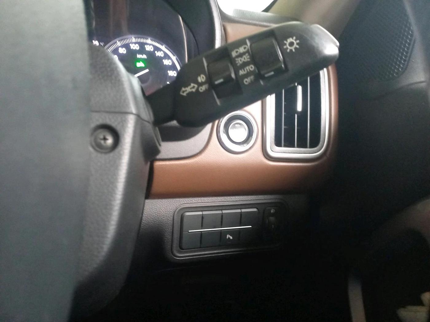 2022 Mahindra SCORPIO-N Z8 L DIESEL AT 4WD 7 STR, Diesel, Automatic, 31,098 km, interior