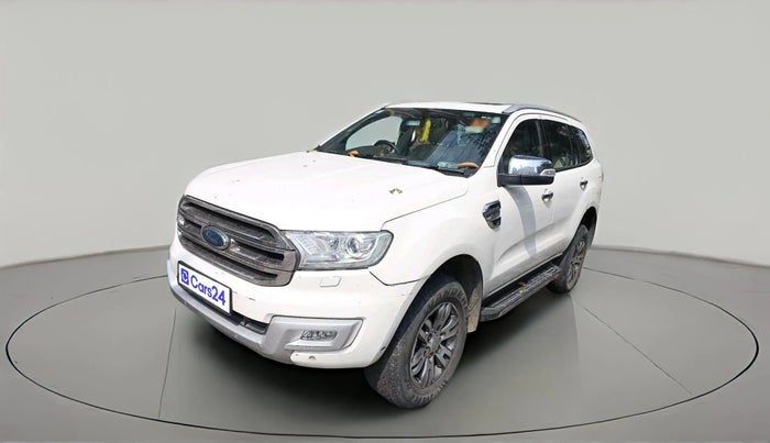 2016 Ford Endeavour TITANIUM 3.2 4X4 AT, Diesel, Automatic, 2,16,338 km, exterior