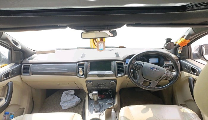 2016 Ford Endeavour TITANIUM 3.2 4X4 AT, Diesel, Automatic, 2,16,338 km, interior