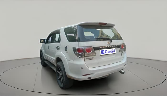 2013 Toyota Fortuner 3.0 4X2 AT, Diesel, Automatic, 1,82,344 km, exterior