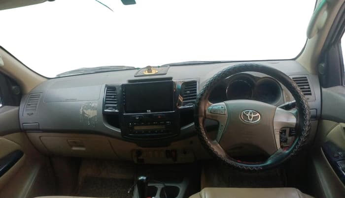 2013 Toyota Fortuner 3.0 4X2 AT, Diesel, Automatic, 1,82,344 km, interior