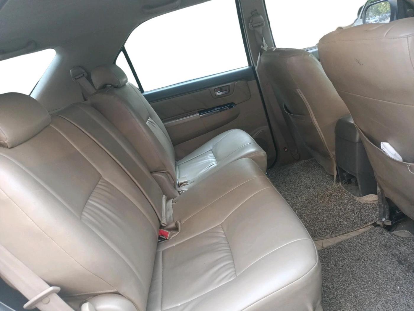 2013 Toyota Fortuner 3.0 4X2 AT, Diesel, Automatic, 1,83,244 km, interior