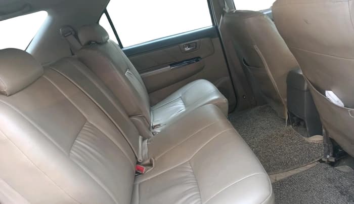 2013 Toyota Fortuner 3.0 4X2 AT, Diesel, Automatic, 1,82,344 km, interior