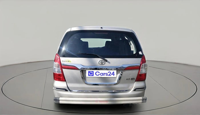 2015 Toyota Innova 2.5 VX 8 STR, Diesel, Manual, 62,503 km, exterior