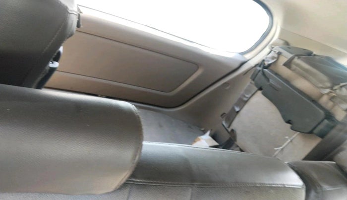 2015 Toyota Innova 2.5 VX 8 STR, Diesel, Manual, 62,503 km, interior