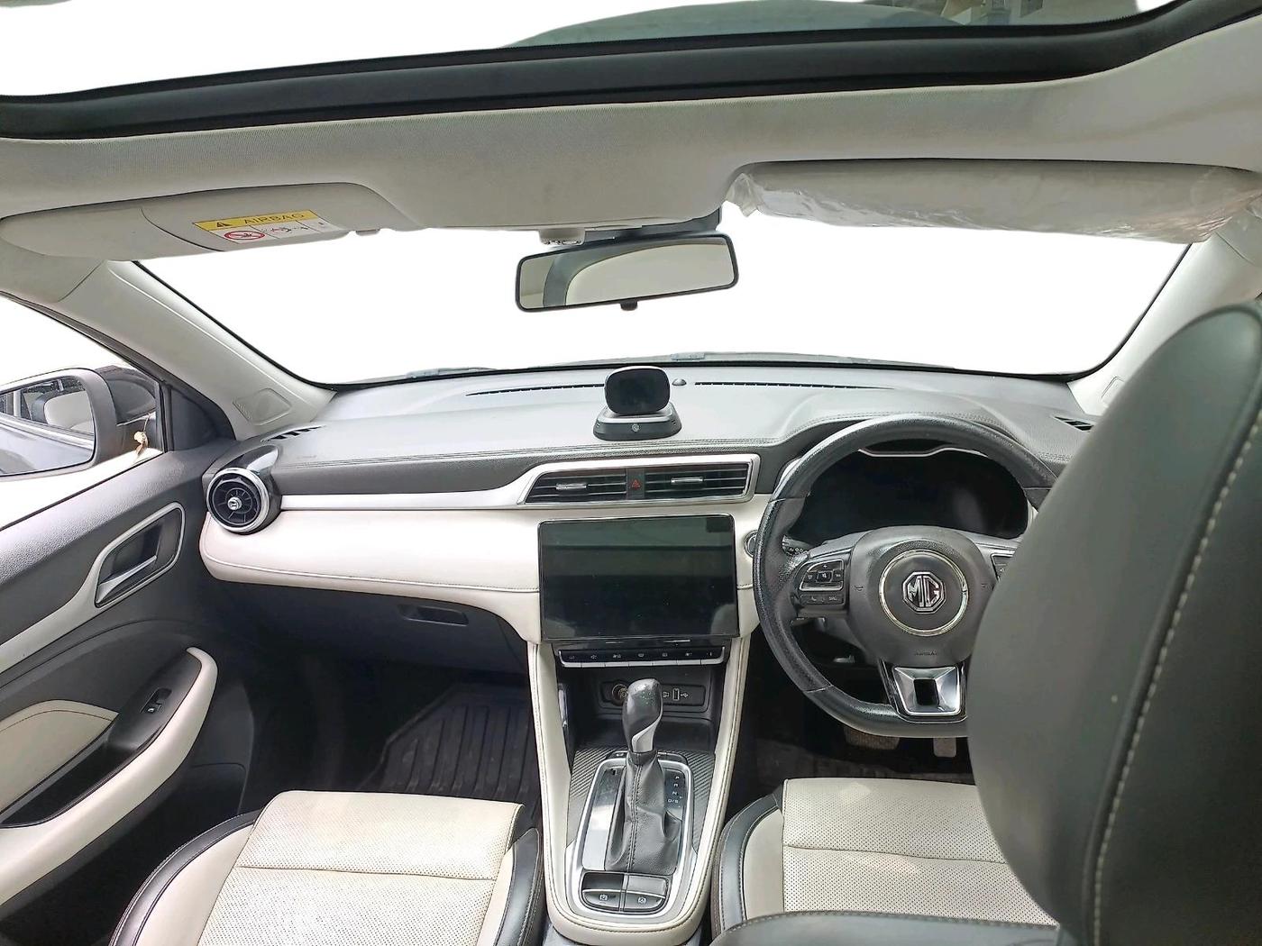 2022 MG ASTOR SHARP 1.5 CVT, Petrol, Automatic, 1,14,998 km, interior