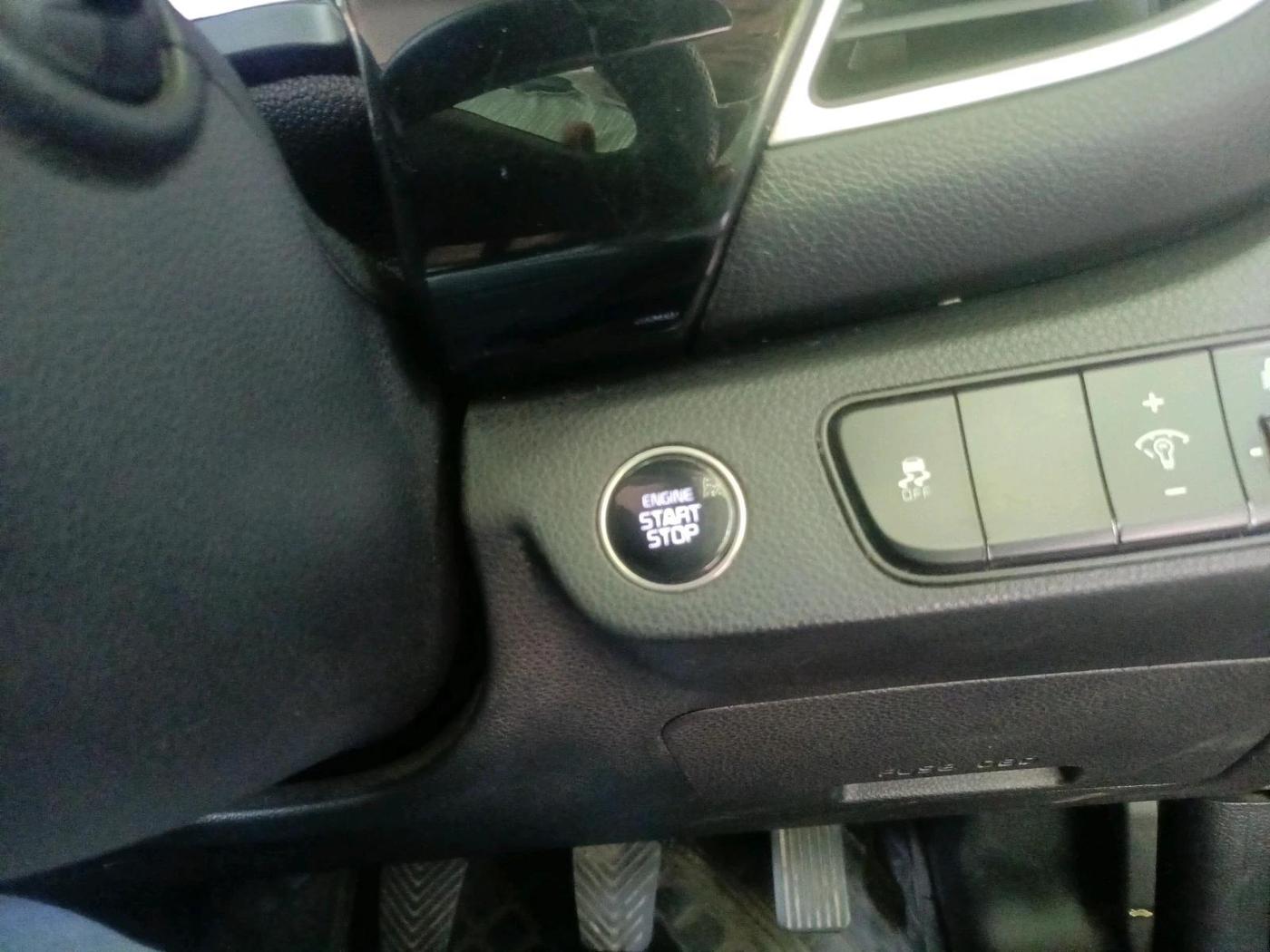 2022 KIA SELTOS HTK PLUS 1.5 DIESEL, Diesel, Manual, 1,08,363 km, interior