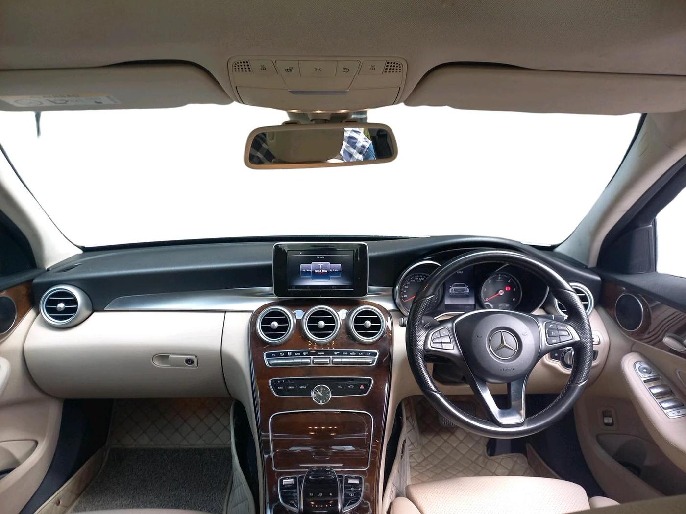 2015 Mercedes Benz C Class C 220 CDI AVANTGARDE, Diesel, Automatic, 71,565 km, interior